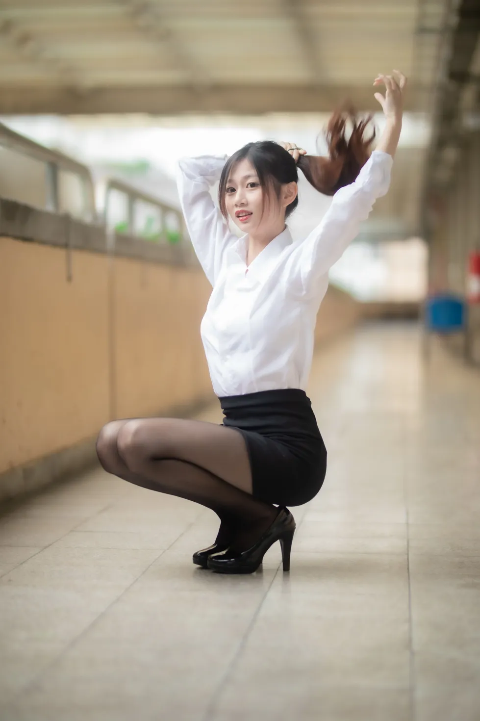 [街拍丝足] NO.128 Dolly Liu OL黑丝高跟美腿 #街拍丝足、美足#[31P]-007
