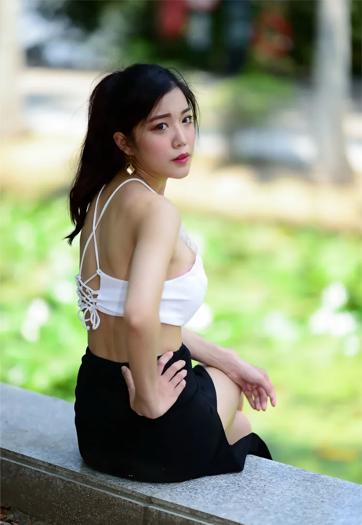 [街拍丝足] NO.162 莎莎 露肚高叉长裙高跟美腿 #街拍丝足、美足#[122P]-063