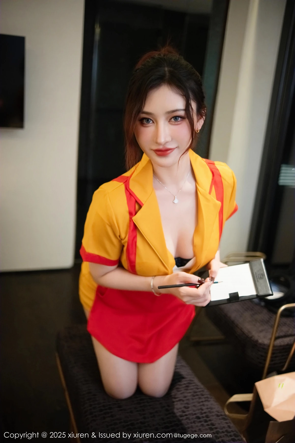 [秀人网] 2025.01.02 No.9695 蕾蕾醒了没、秀人旗下#[42P]-006