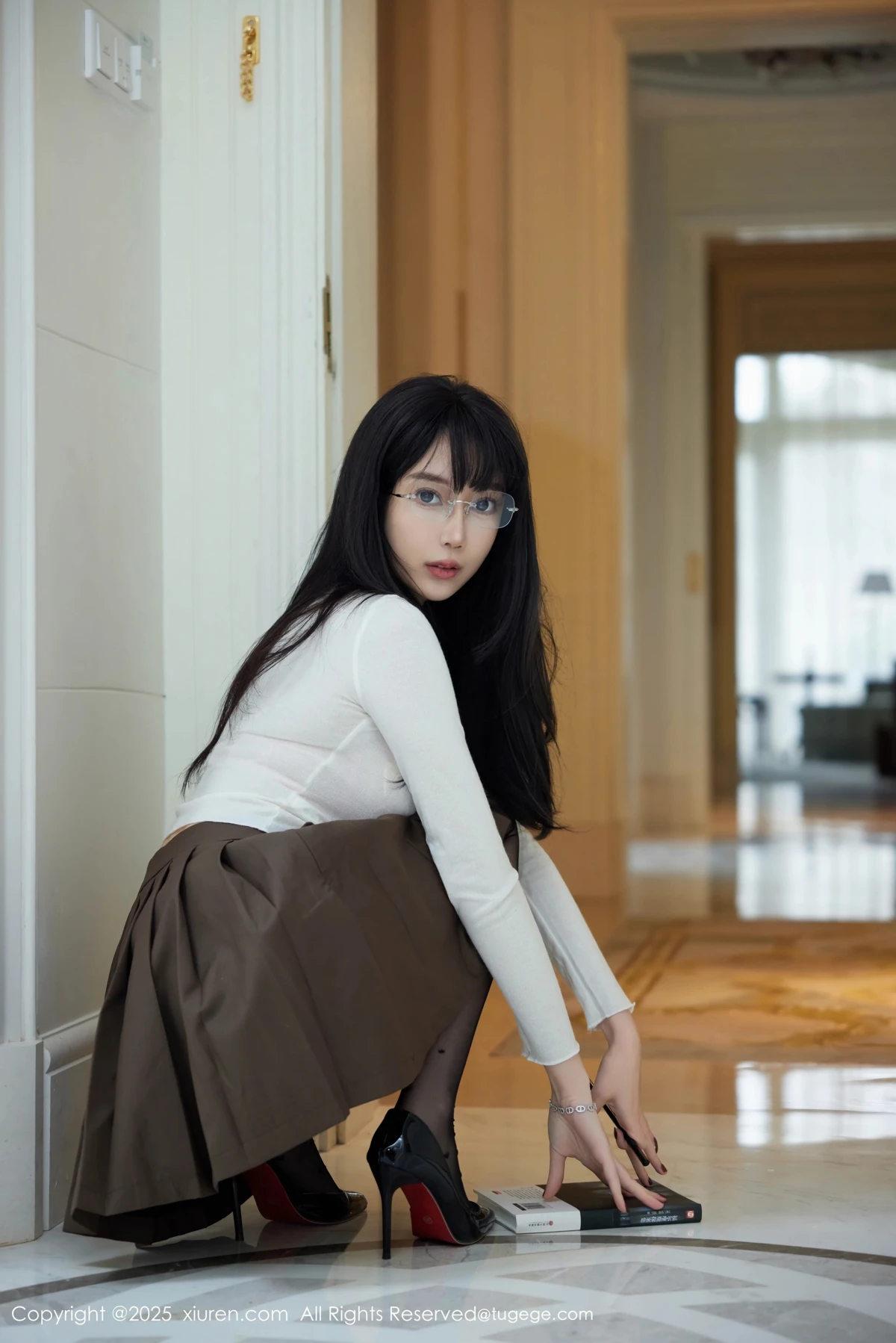 [秀人网] 2025.01.10 No.9737 玥儿玥er、秀人旗下#[82P]-019