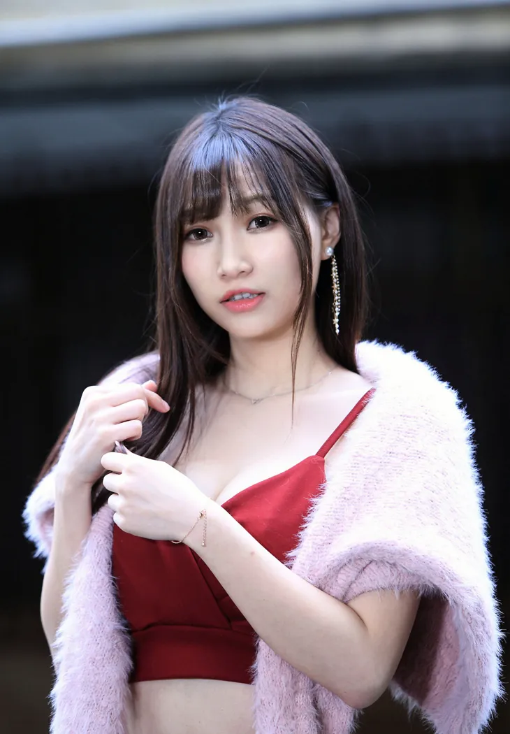 [街拍丝足] NO.100 张雅筑 紧身短裙丝袜高跟美腿 #街拍丝足、美足#[64P]-023