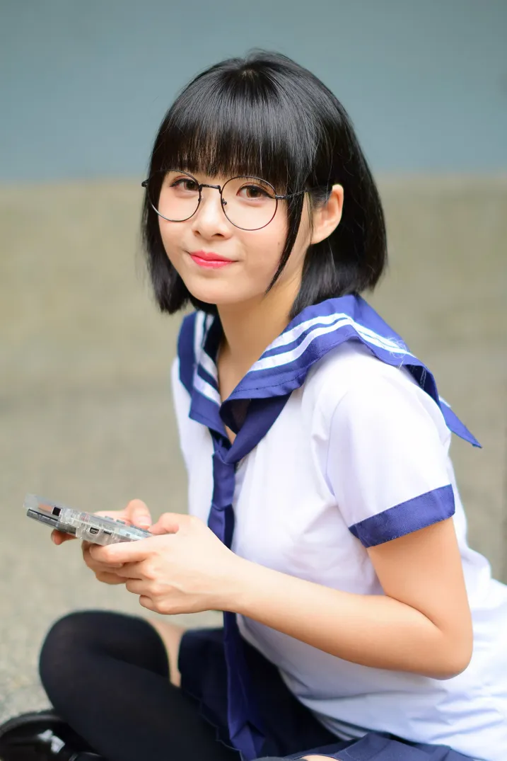 [街拍丝足] NO.171 海琳 学生制服 #街拍丝足、美足#[73P]-062