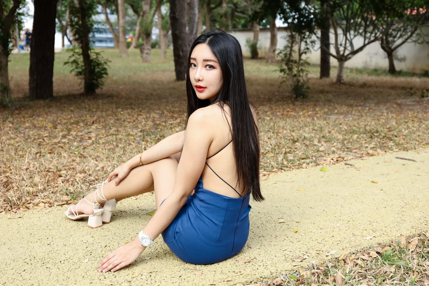 [街拍丝足] NO.165 吴采婕 吊带连衣短裙凉高美腿 #街拍丝足、美足#[50P]-023