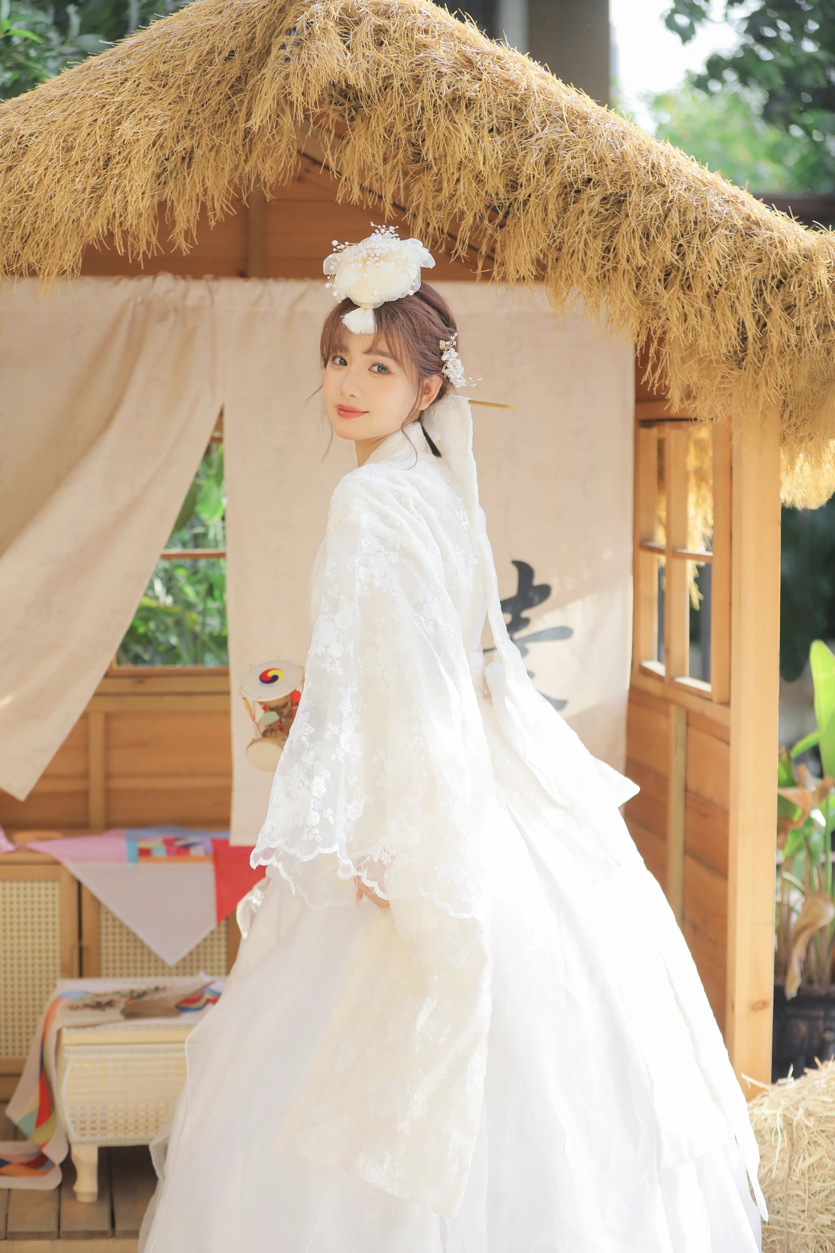 [艺图语]2023.01.11 Vol.2892 延吉服写真#温思儿vv#[22P]-004