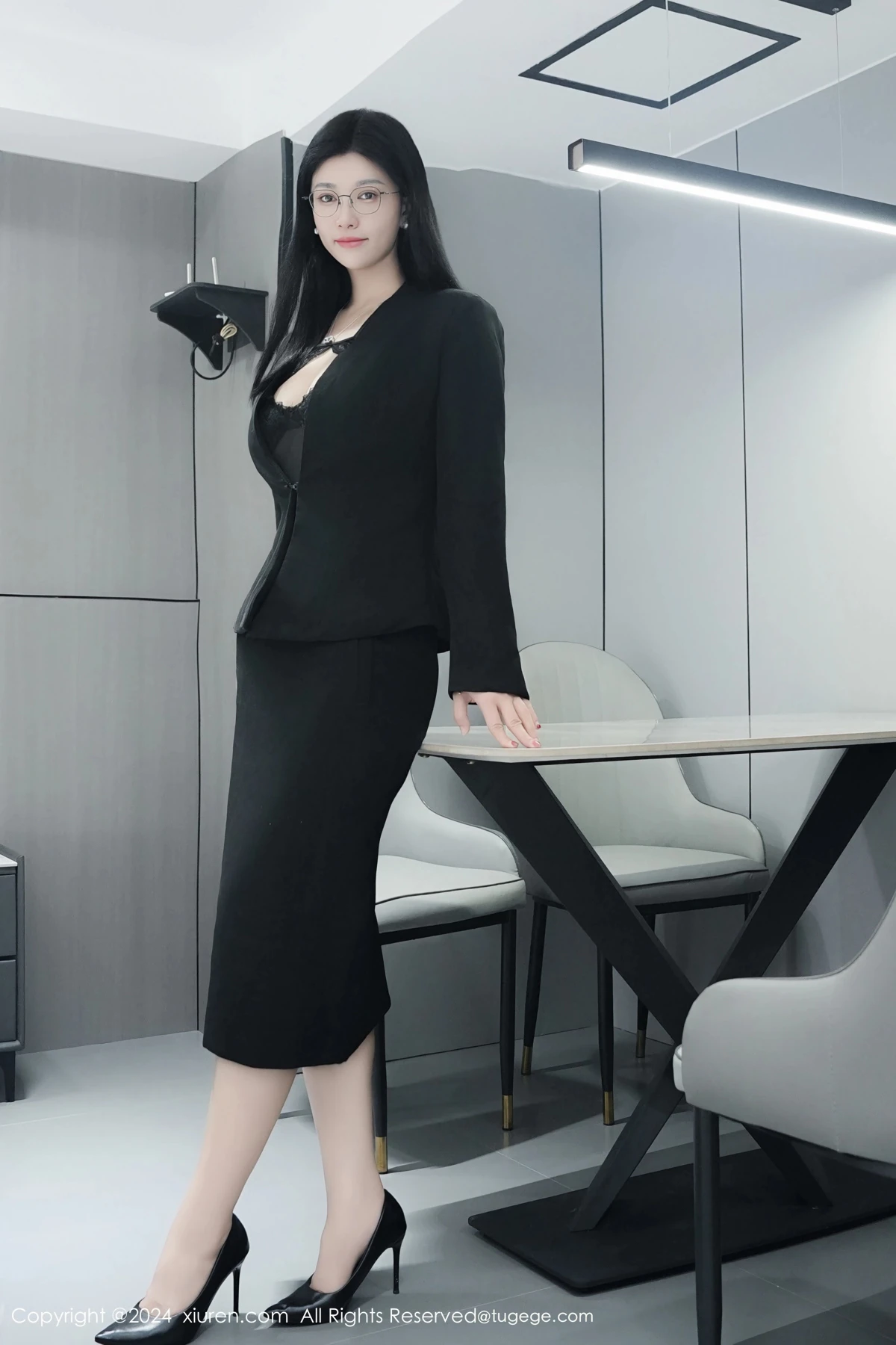 [秀人网] 2024.12.23 No.9639 雅茹老师、秀人旗下#[181P]-007
