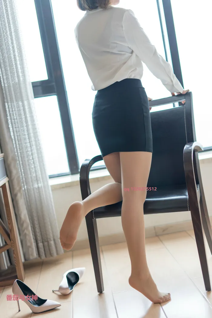 [街拍丝足] NO.034 木子的小包裙 #街拍丝足、美足#[97P]-021