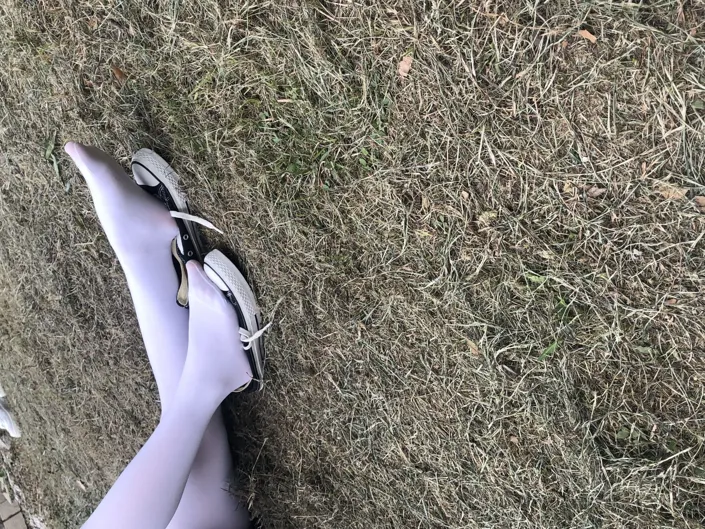 [街拍丝足] NO.007 操场散拍合集 #街拍丝足、美足#[91P]-035