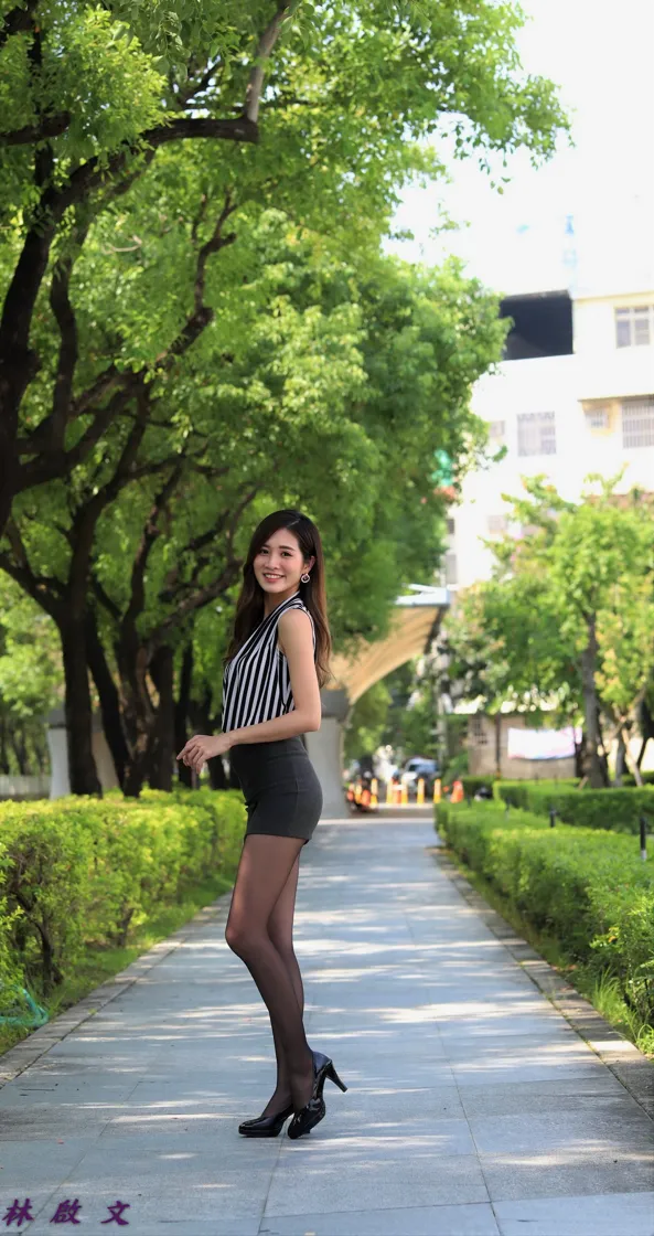 [街拍丝足] NO.137 张筠 OL黑丝高跟美腿 #街拍丝足、美足#[47P]-046