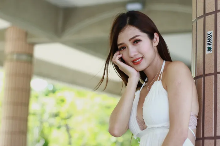 [街拍丝足] NO.039 Go Go 白色小禮服 高跟美腿外拍 #街拍丝足、美足#[118P]-070
