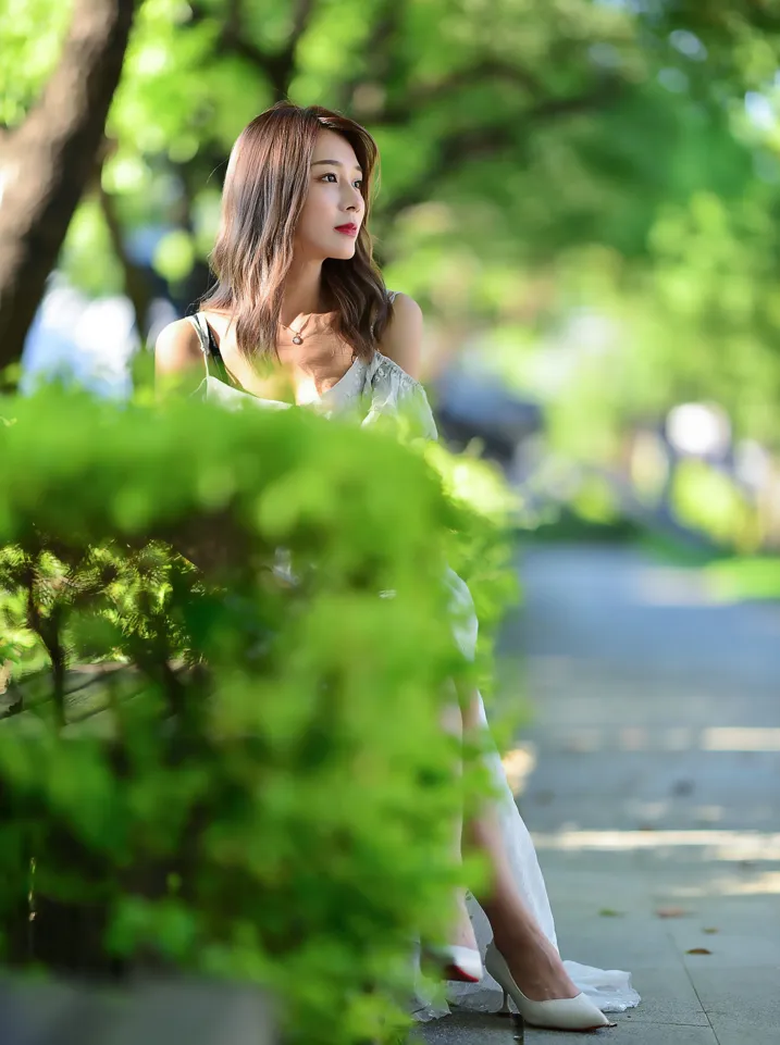 [街拍丝足] NO.200 vivi曹媛媛 吊带高衩长裙高跟美腿 #街拍丝足、美足#[113P]-096