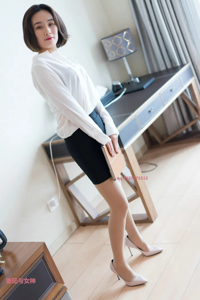 [街拍丝足] NO.034 木子的小包裙 #街拍丝足、美足#[97P]-057