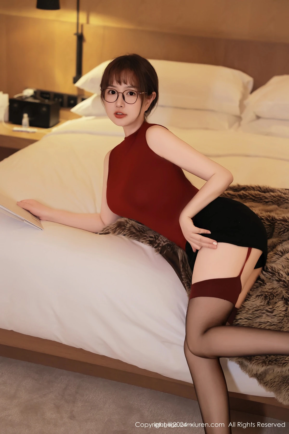 [秀人网] 2024.10.30 No.9366 养乐多Doll、秀人旗下#[53P]-005