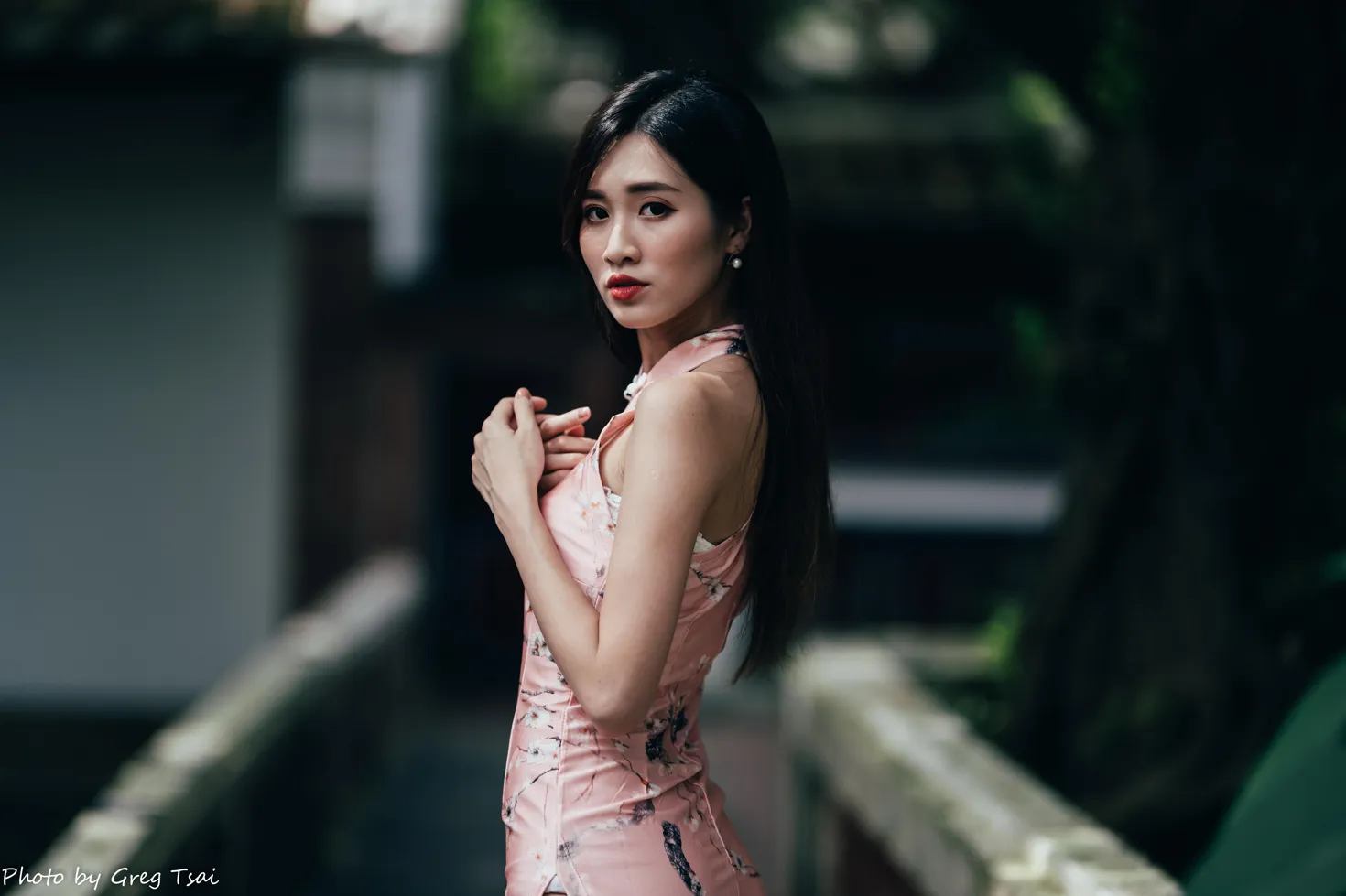 [街拍丝足] NO.138 张筠 粉色短旗袍丝袜高跟美腿 #街拍丝足、美足#[36P]-011