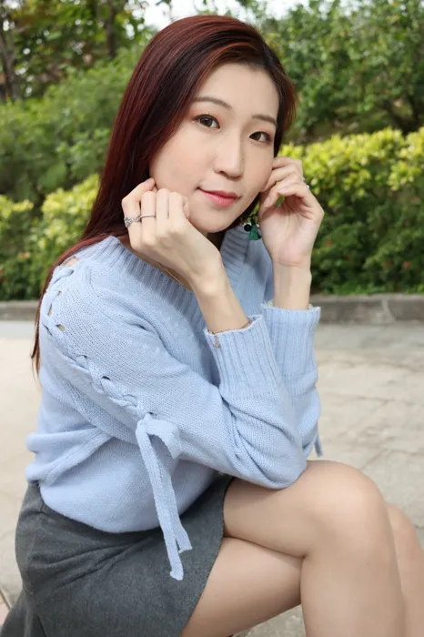 [街拍丝足] NO.011 Rita Li 性感造型外拍 #街拍丝足、美足#[75P]-017
