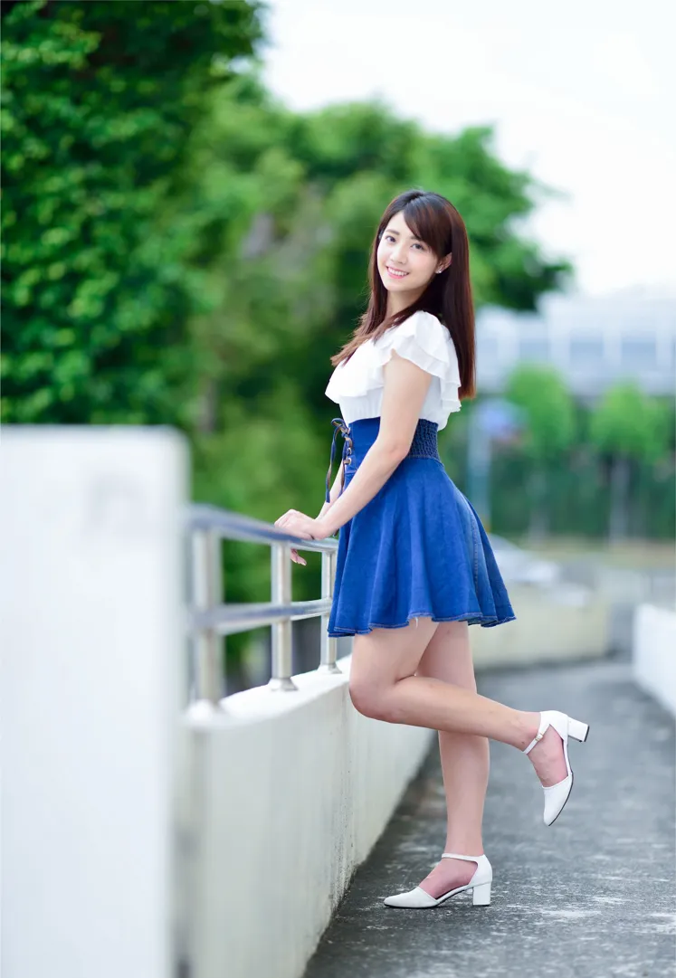 [街拍丝足] NO.168 姍姍 牛仔短裙涼高美腿 #街拍丝足、美足#[35P]-032