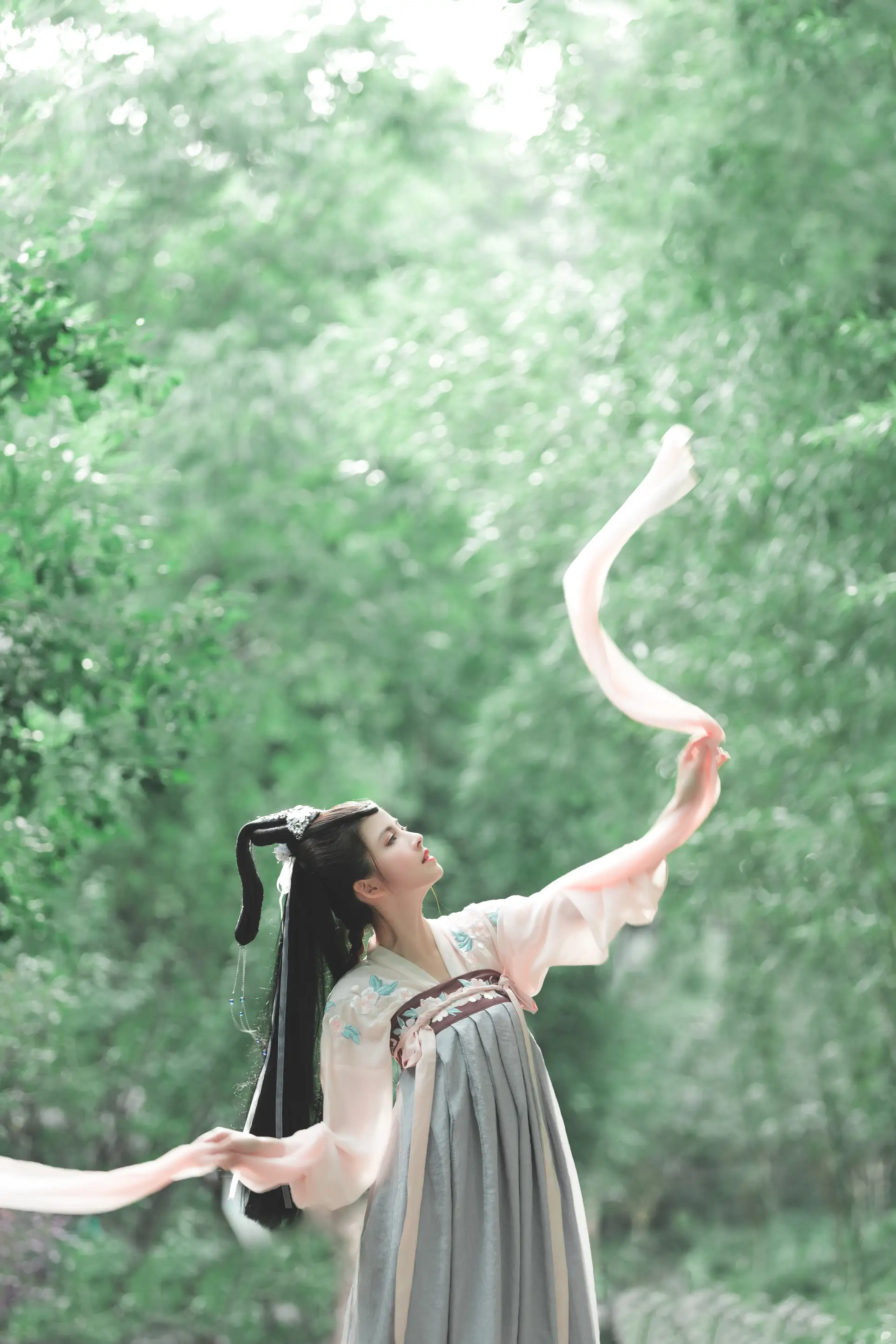 [艺图语] 2022.06.10 Vol.1142-003
