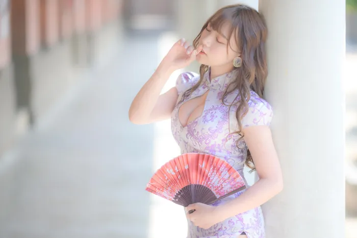 [街拍丝足] NO.040 Listening 旗袍絲襪高跟美腿外拍 #街拍丝足、美足#[87P]-008