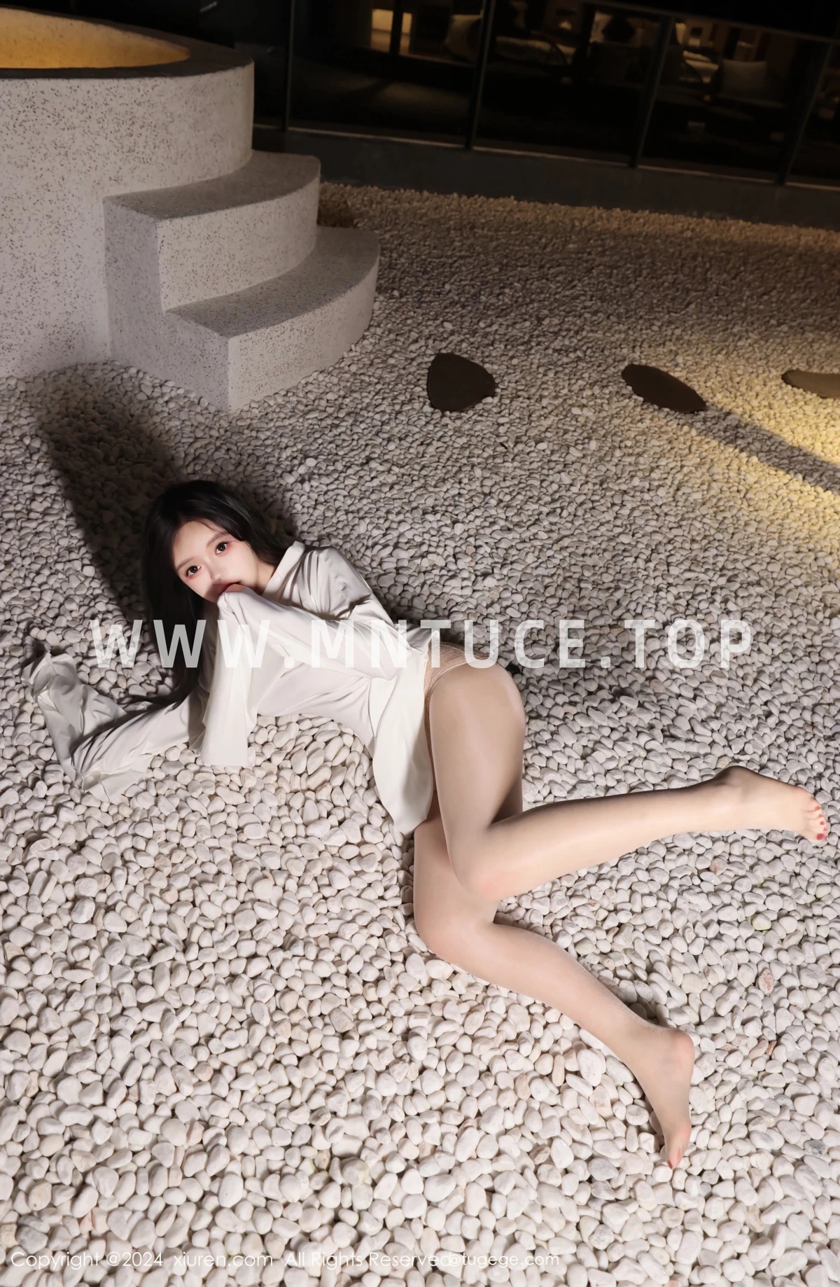 [秀人网] 2024.10.31 No.9376 小薯条nienie、秀人旗下#[81P]-060