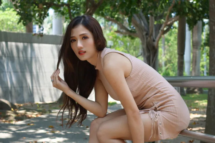 [街拍丝足] NO.043 Go Go 連衣短裙 高跟美腿旅拍 #街拍丝足、美足#[144P]-101