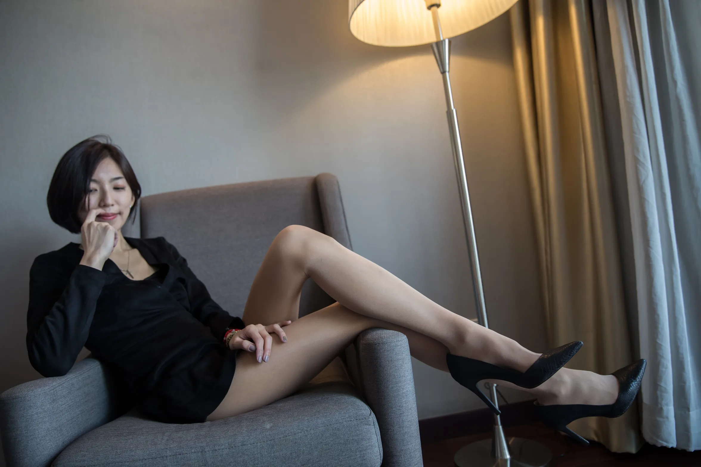 [街拍丝足] NO.120 酒店骨感美女肉丝高跟 #街拍丝足、美足#[88P]-078