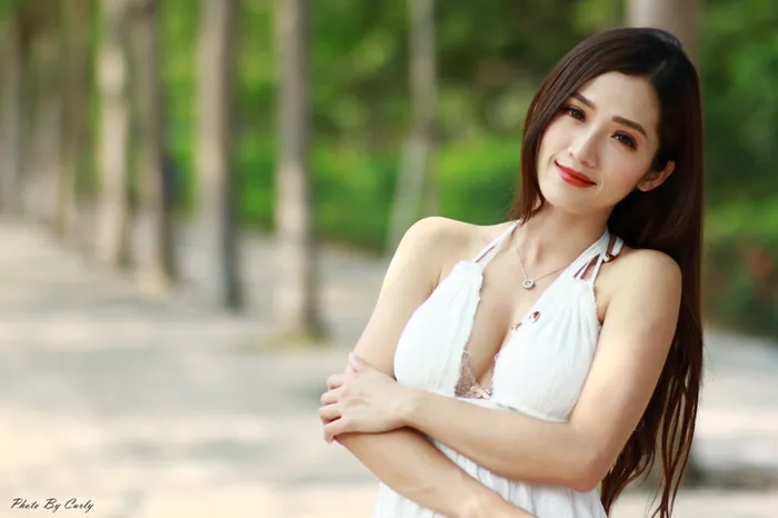 [街拍丝足] NO.039 Go Go 白色小禮服 高跟美腿外拍 #街拍丝足、美足#[118P]-008