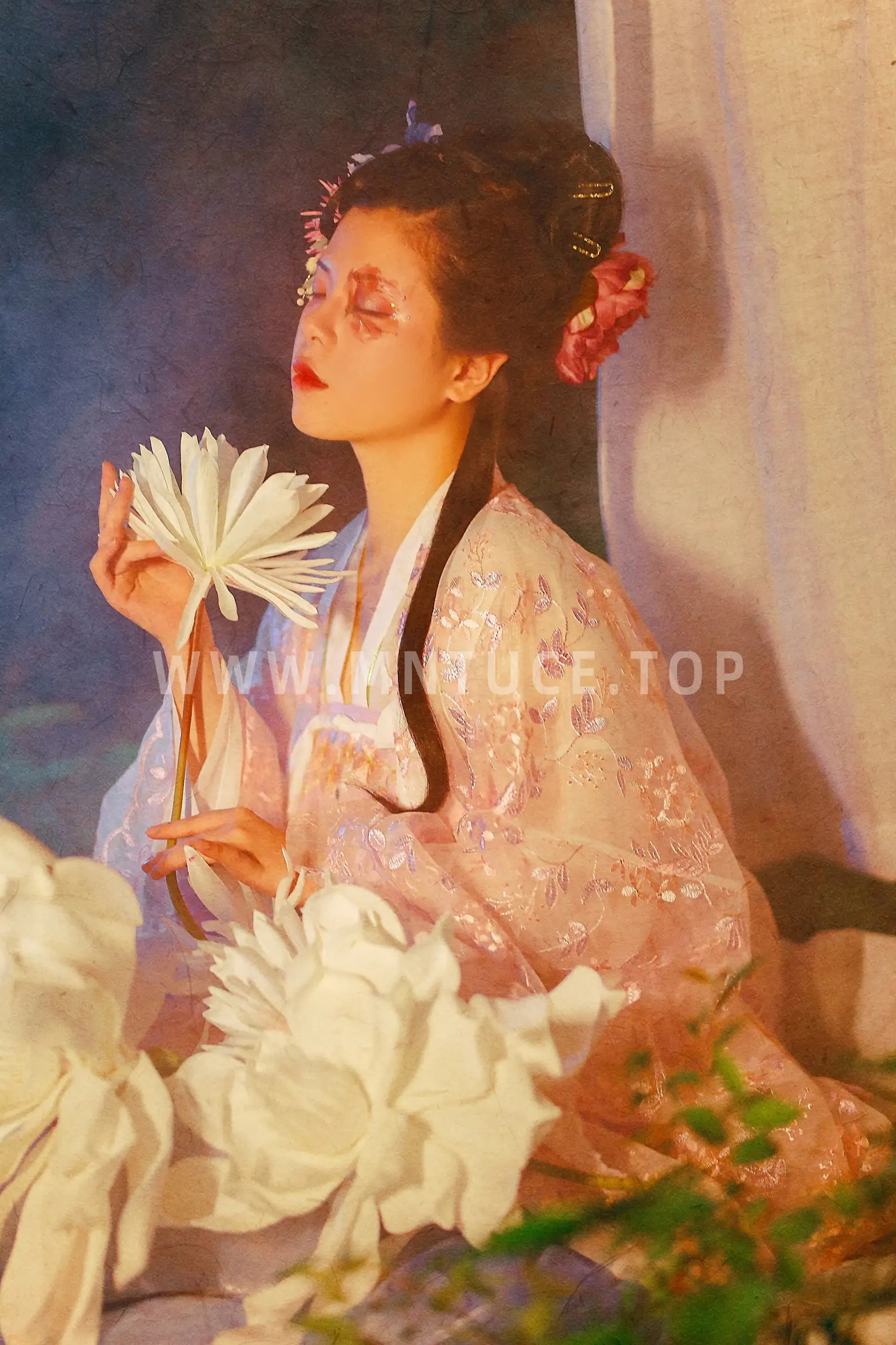 [艺图语] 2022.08.23 Vol.1773-018