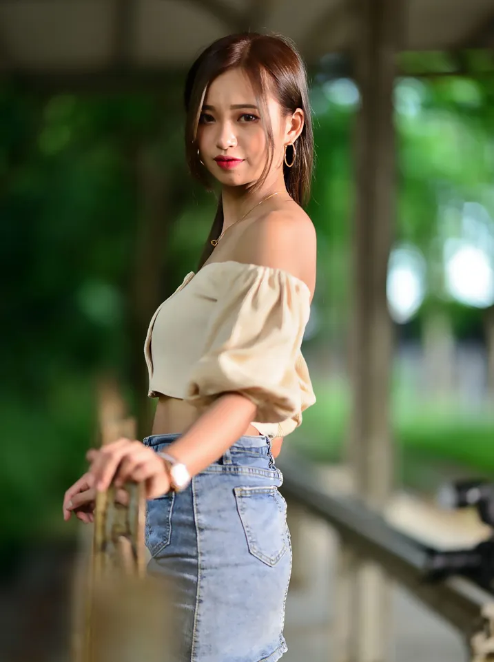 [街拍丝足] NO.203 许筱真 牛仔短裙高跟美腿 #街拍丝足、美足#[73P]-054