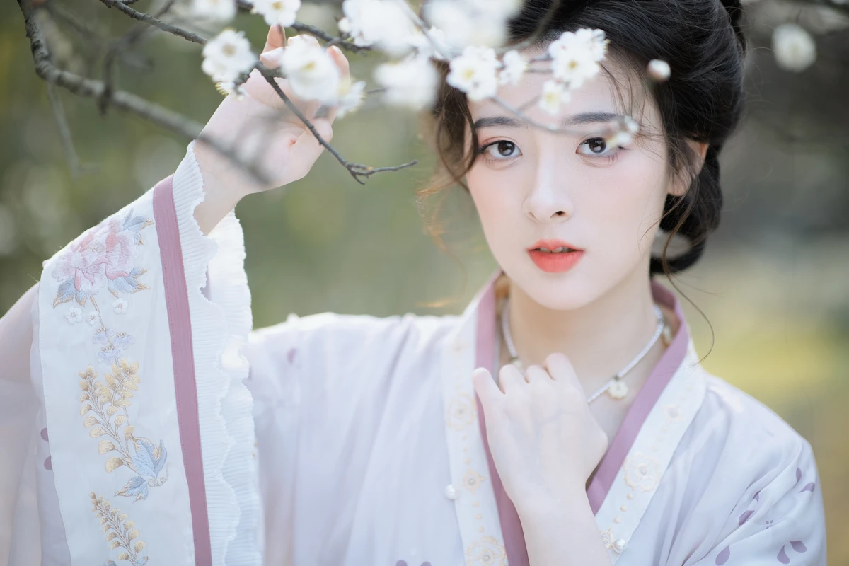 [艺图语]2023.03.08 Vol.3022 初春探梅#明姝菜菜#[45P]-034