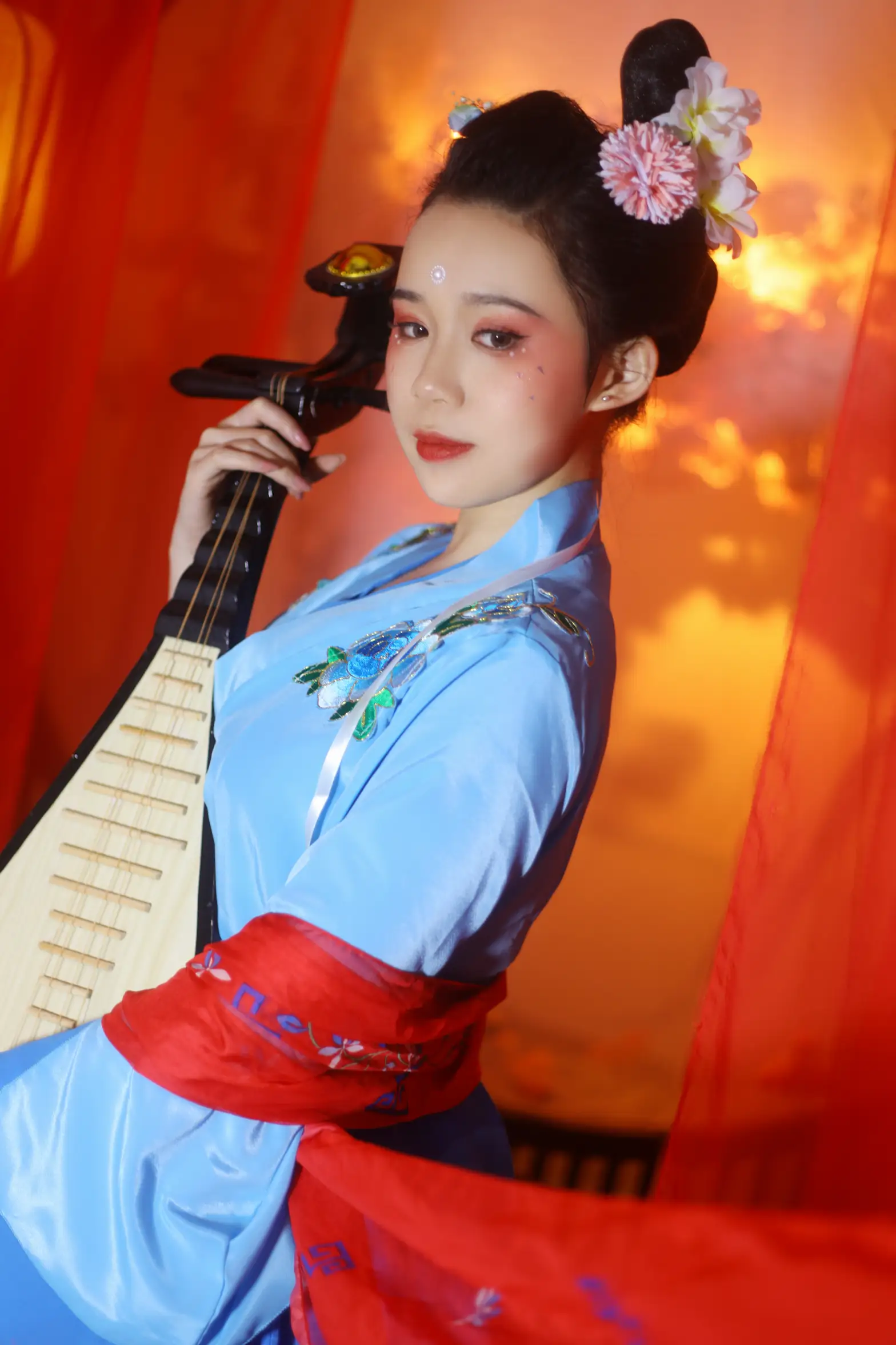[艺图语] 2022.08.30 Vol.1824-009