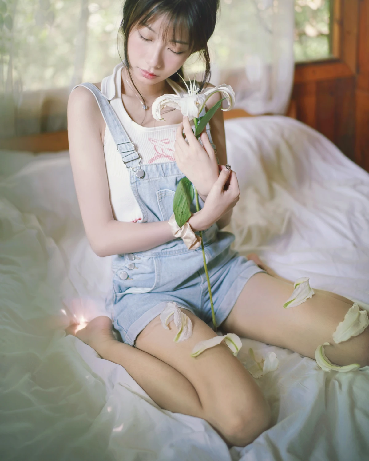 [艺图语]2023.02.05 Vol.2977 小木屋里的青春#歪歪#[21P]-011