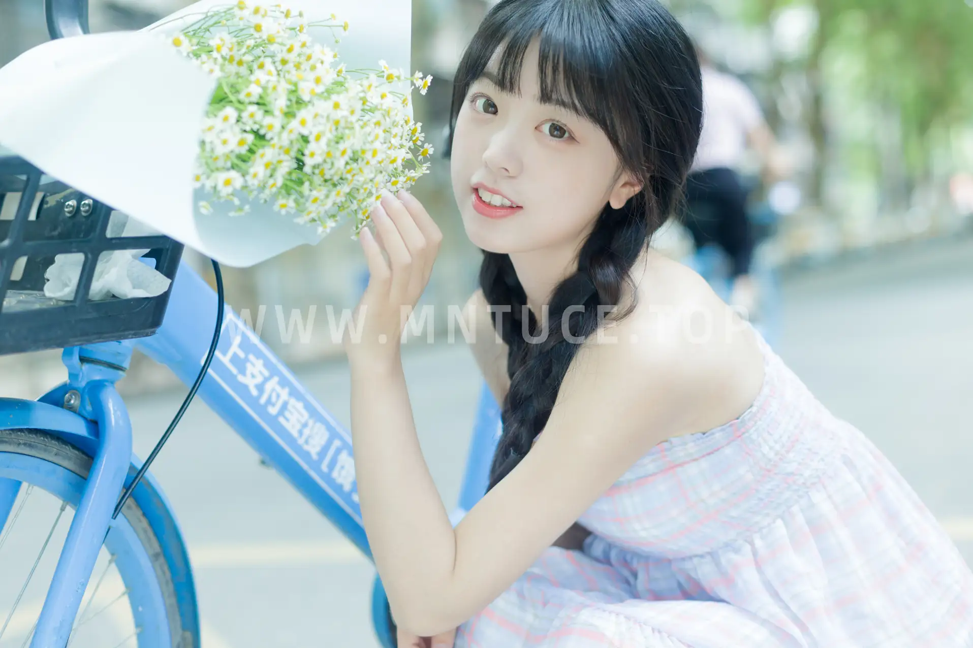 [艺图语] 2022.08.12 Vol.1688-018
