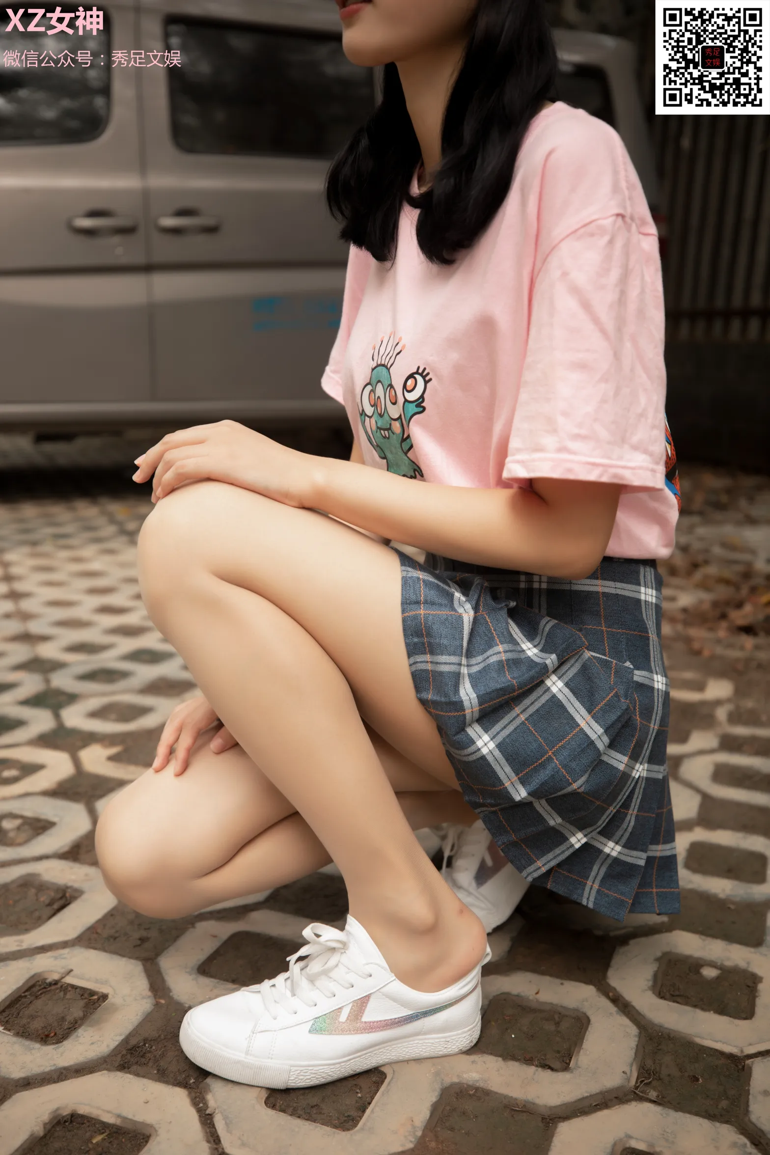 [街拍丝足] NO.006 青春无敌的百褶裙少女 #街拍丝足、美足#[60P]-017