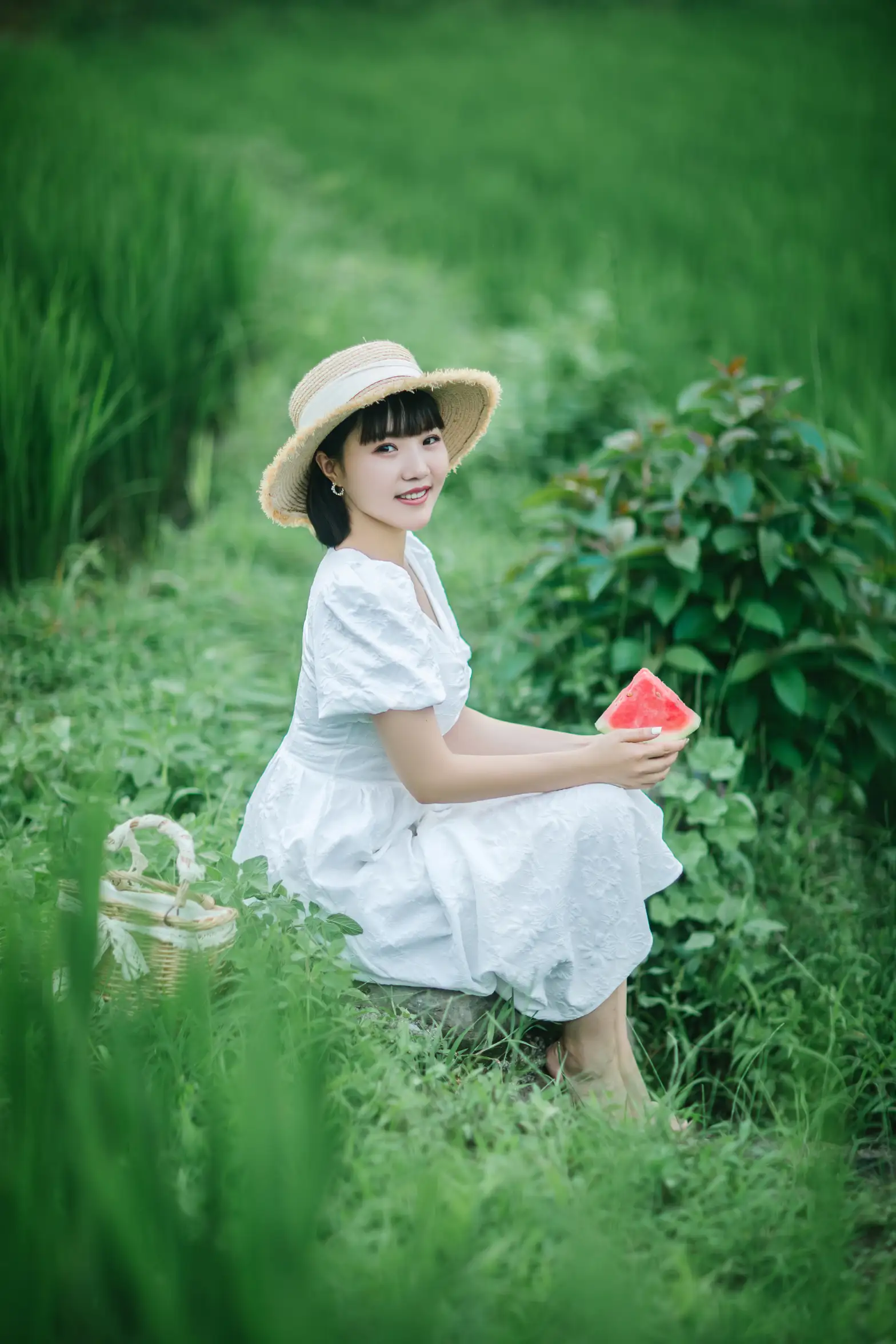 [艺图语] 2022.08.24 Vol.1782-011