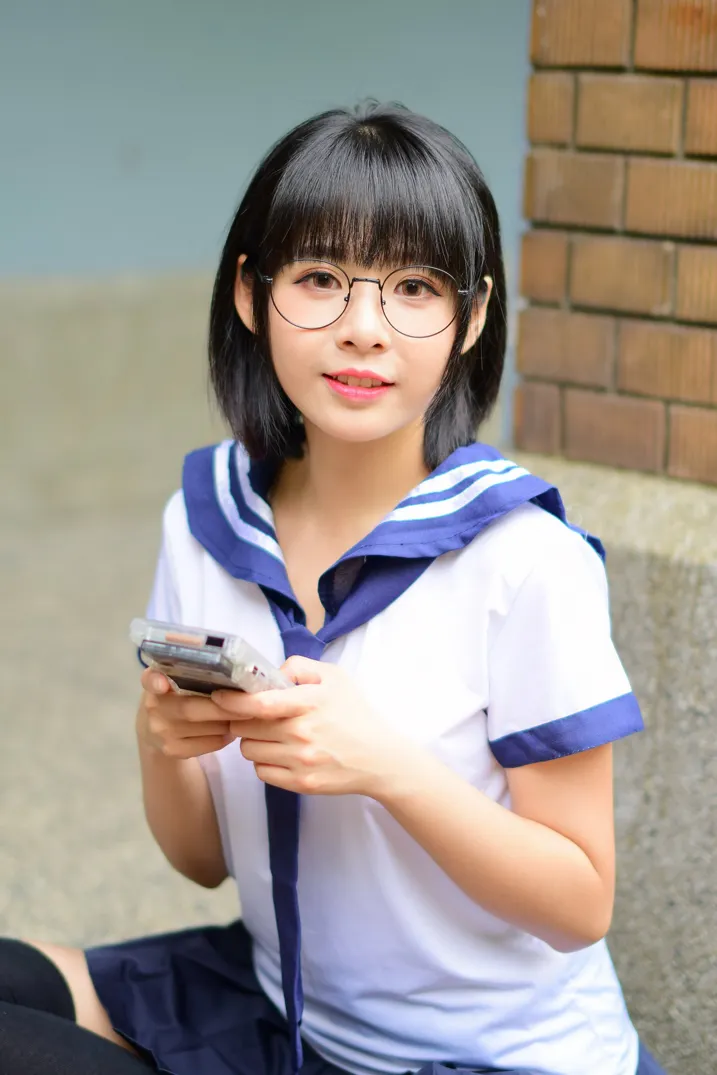 [街拍丝足] NO.171 海琳 学生制服 #街拍丝足、美足#[73P]-059
