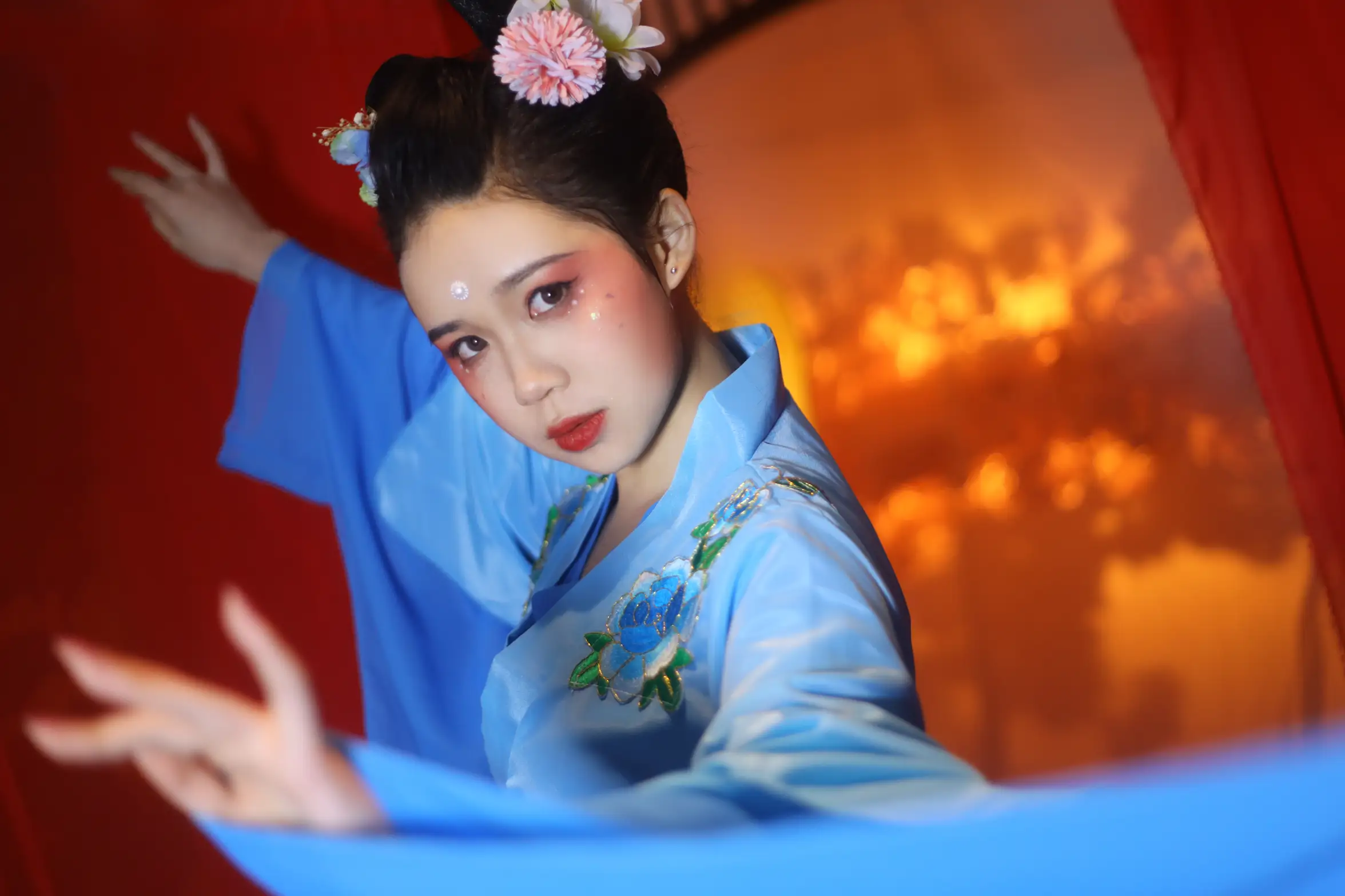 [艺图语] 2022.08.30 Vol.1824-012