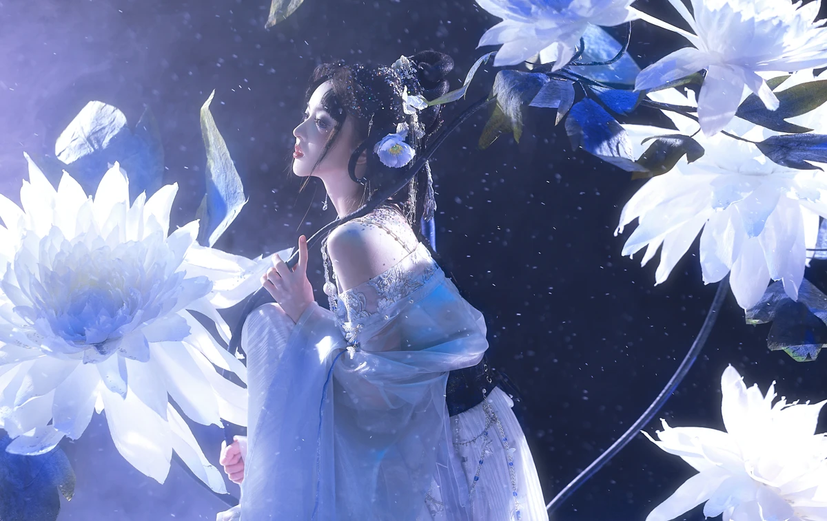 [艺图语]2023.01.31 Vol.2938 月影#天晴后的樱花花#[21P]-006