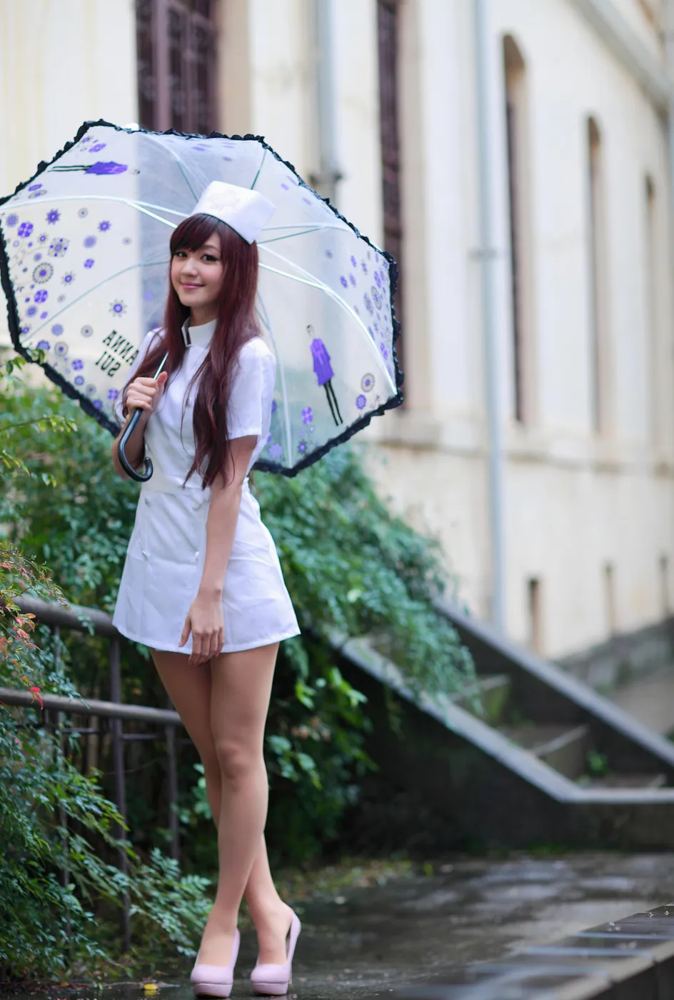 [街拍丝足] NO.204 小雅 护士服丝袜高跟美腿 #街拍丝足、美足#[70P]-033