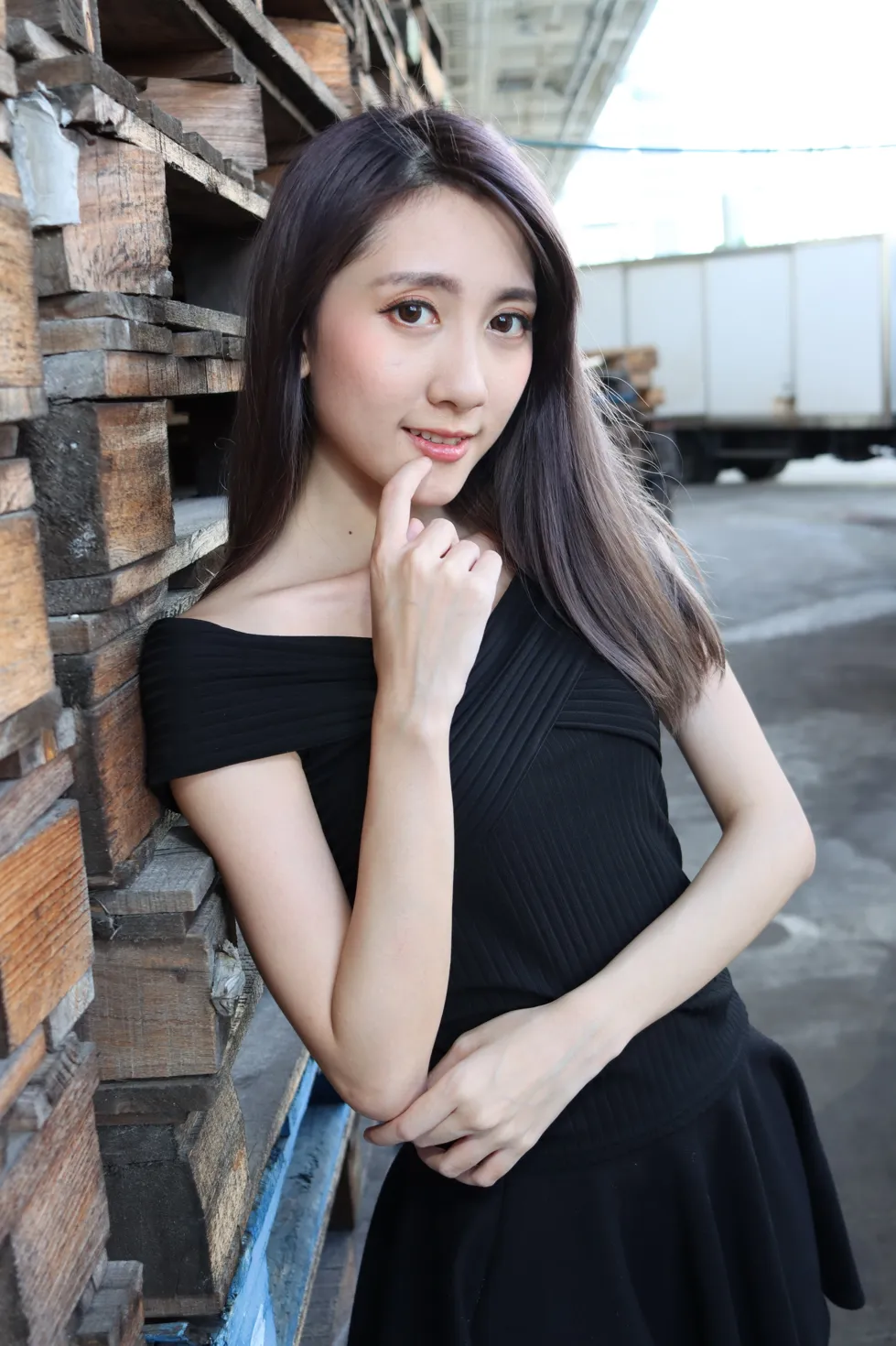 [街拍丝足] NO.140 Elaine Chung 连衣裙丝袜凉高美腿 #街拍丝足、美足#[73P]-006