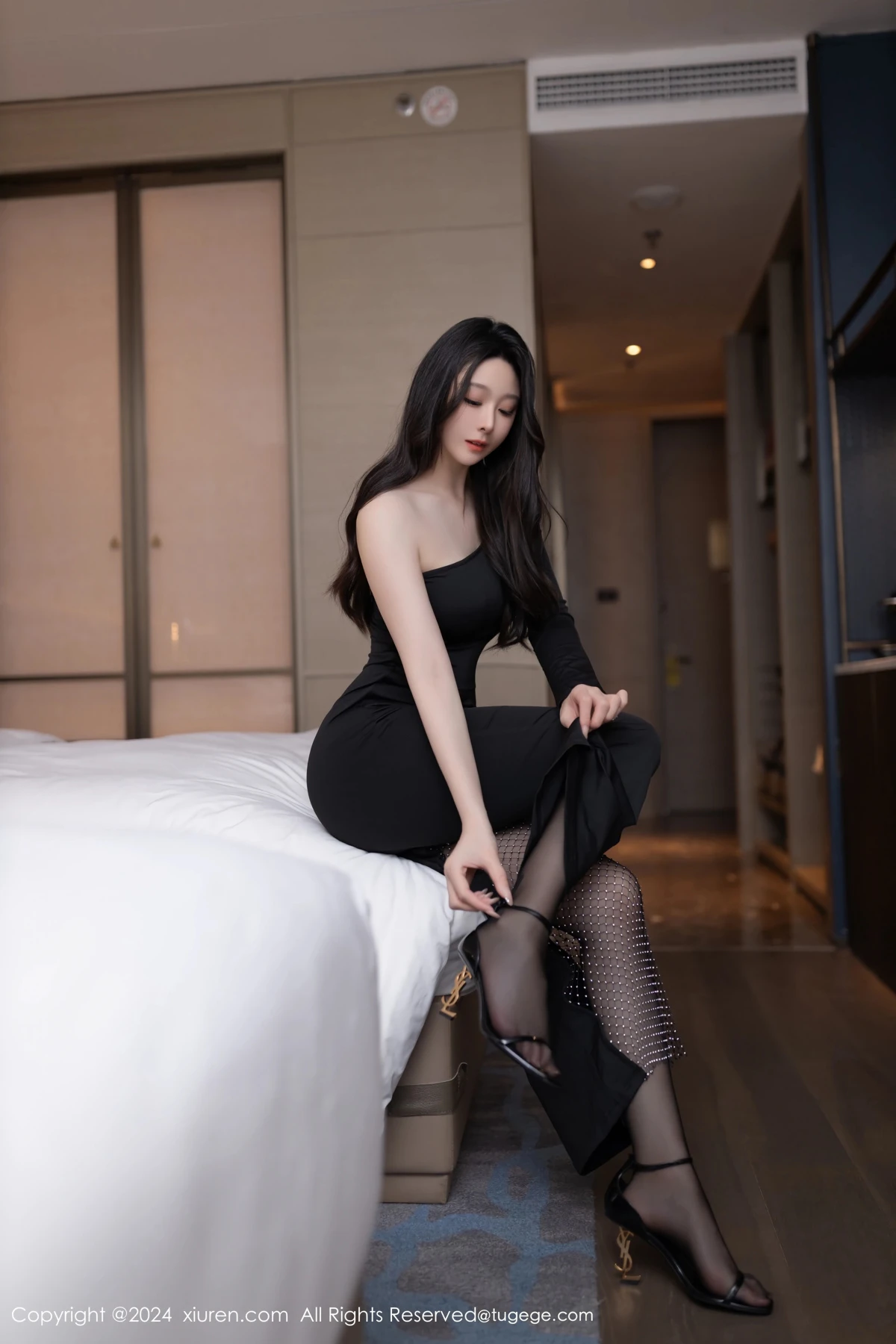 [秀人网] 2024.11.01 No.9386 小逗逗、秀人旗下#[80P]-010