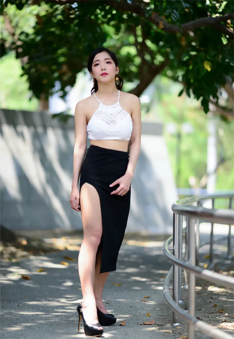 [街拍丝足] NO.162 莎莎 露肚高叉长裙高跟美腿 #街拍丝足、美足#[122P]-038