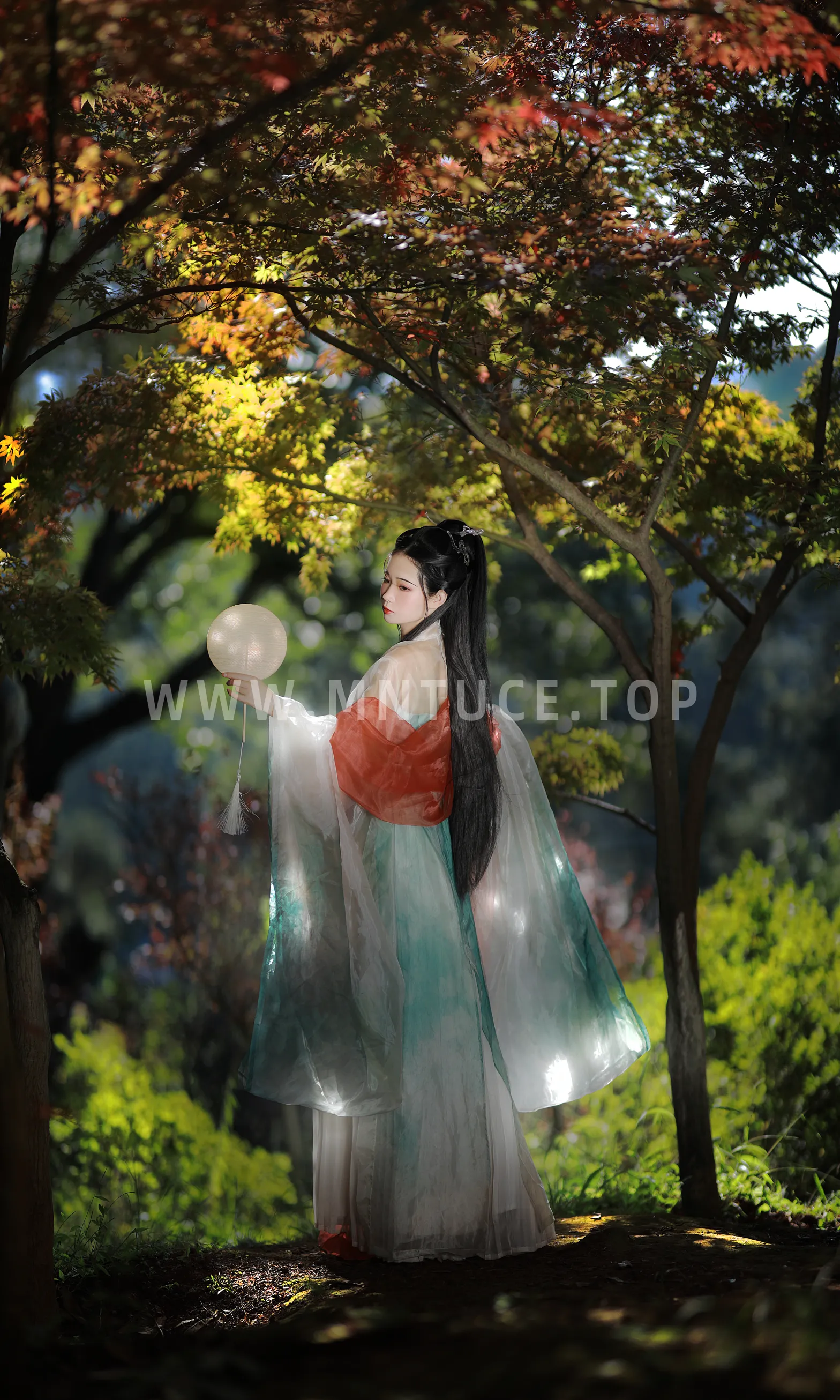 [艺图语]2022.12.04 Vol.2599-017