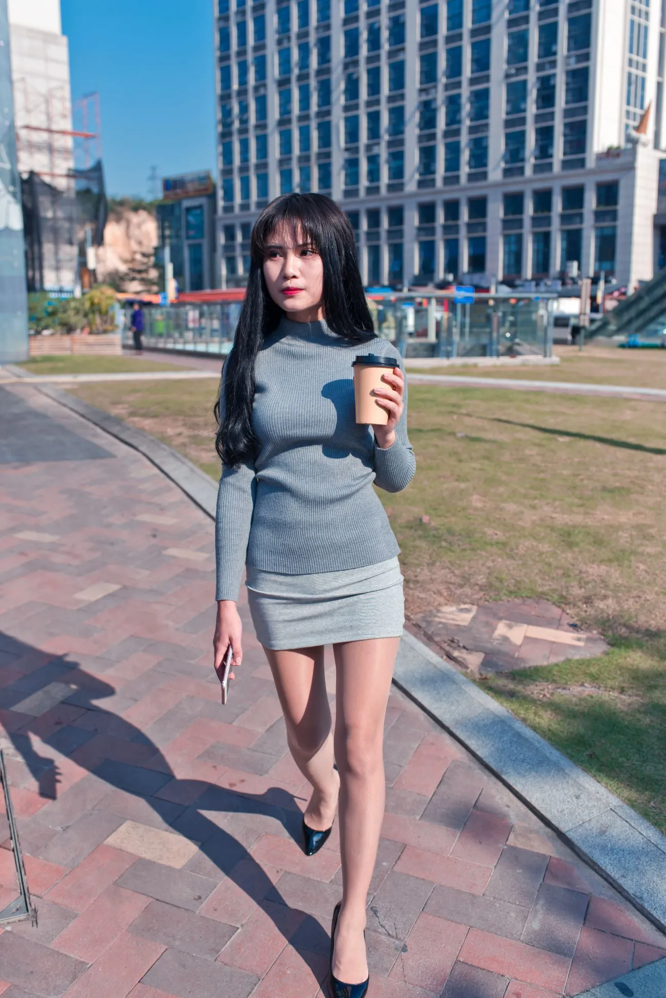 [街拍丝足] NO.084 休闲书屋里的短裙肉丝美女萌宝儿 #街拍丝足、美足#[79P]-044