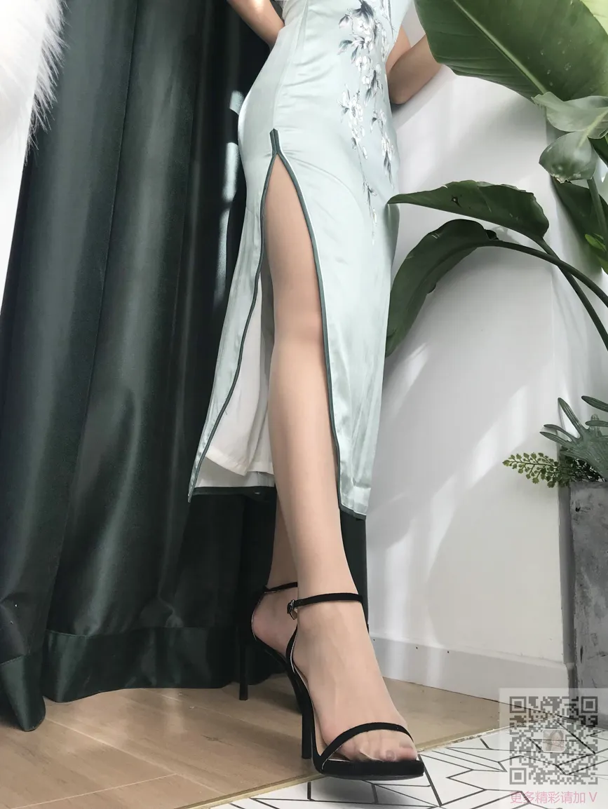 [街拍丝足] NO.115 Nia乔乔学姐居家性感旗袍肉丝 #街拍丝足、美足#[64P]-008