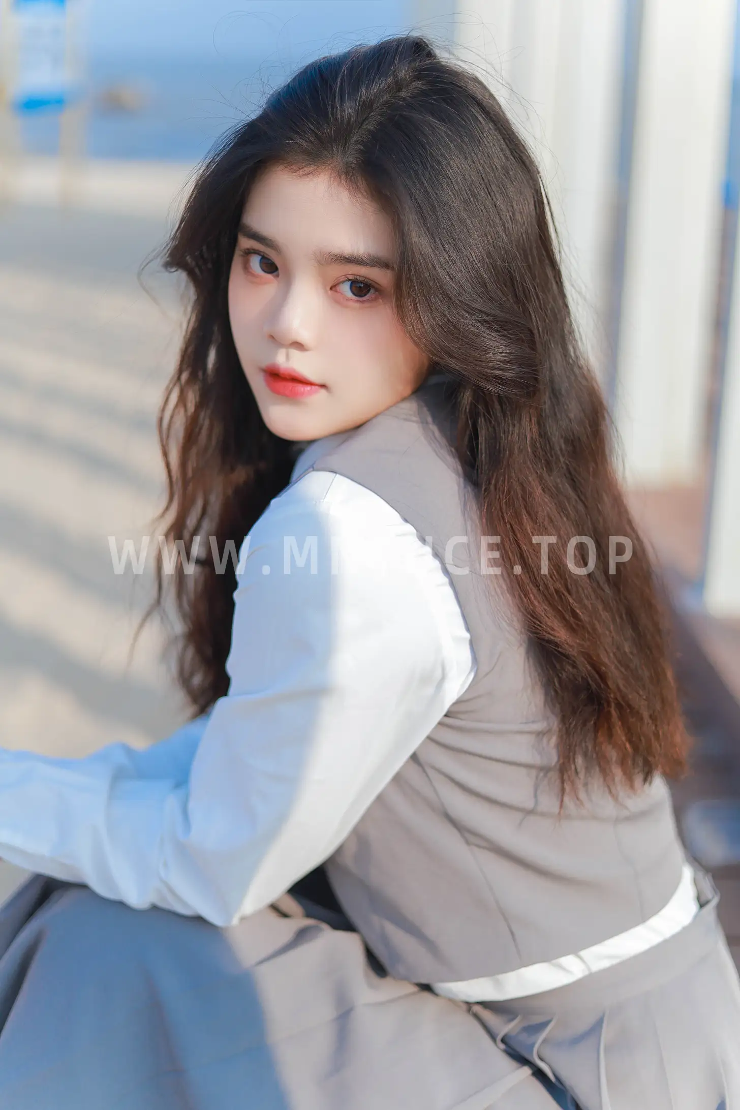 [艺图语] 2022.09.16 Vol.1963-018