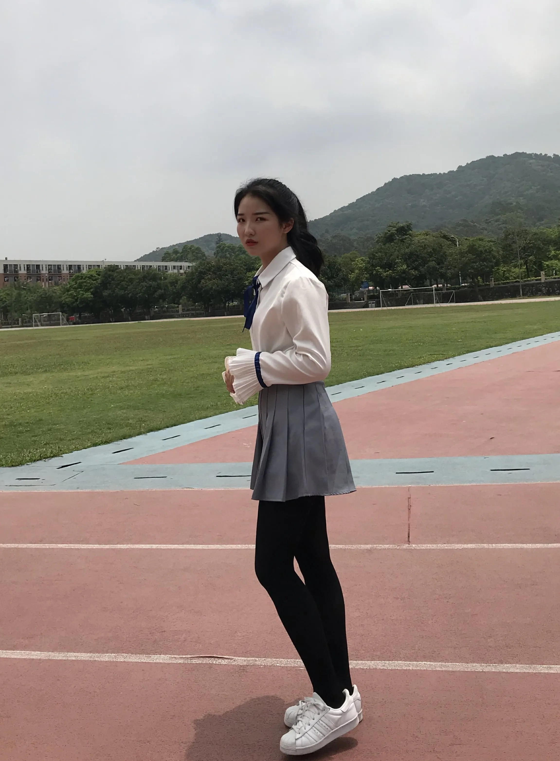 [街拍丝足] NO.007 操场散拍合集 #街拍丝足、美足#[91P]-046
