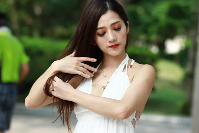[街拍丝足] NO.039 Go Go 白色小禮服 高跟美腿外拍 #街拍丝足、美足#[118P]-020