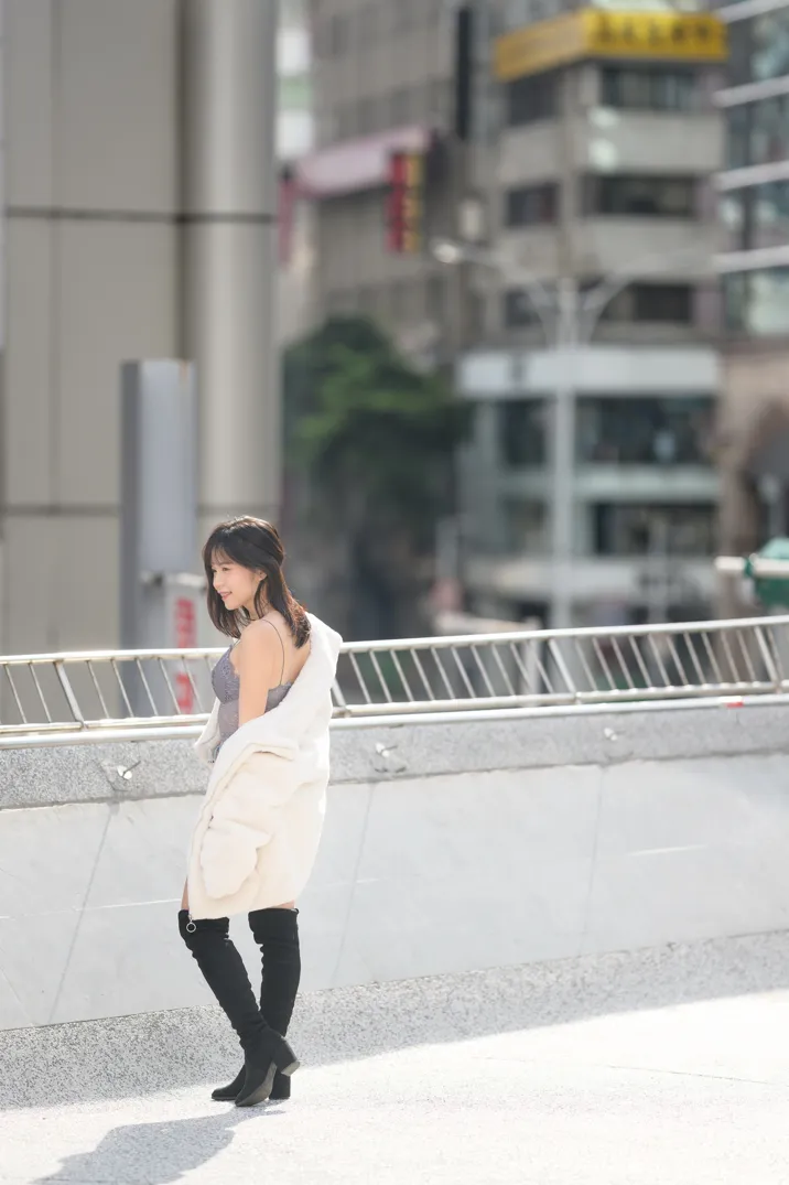 [街拍丝足] NO.215 YoYo 牛仔短裤长靴 #街拍丝足、美足#[109P]-003