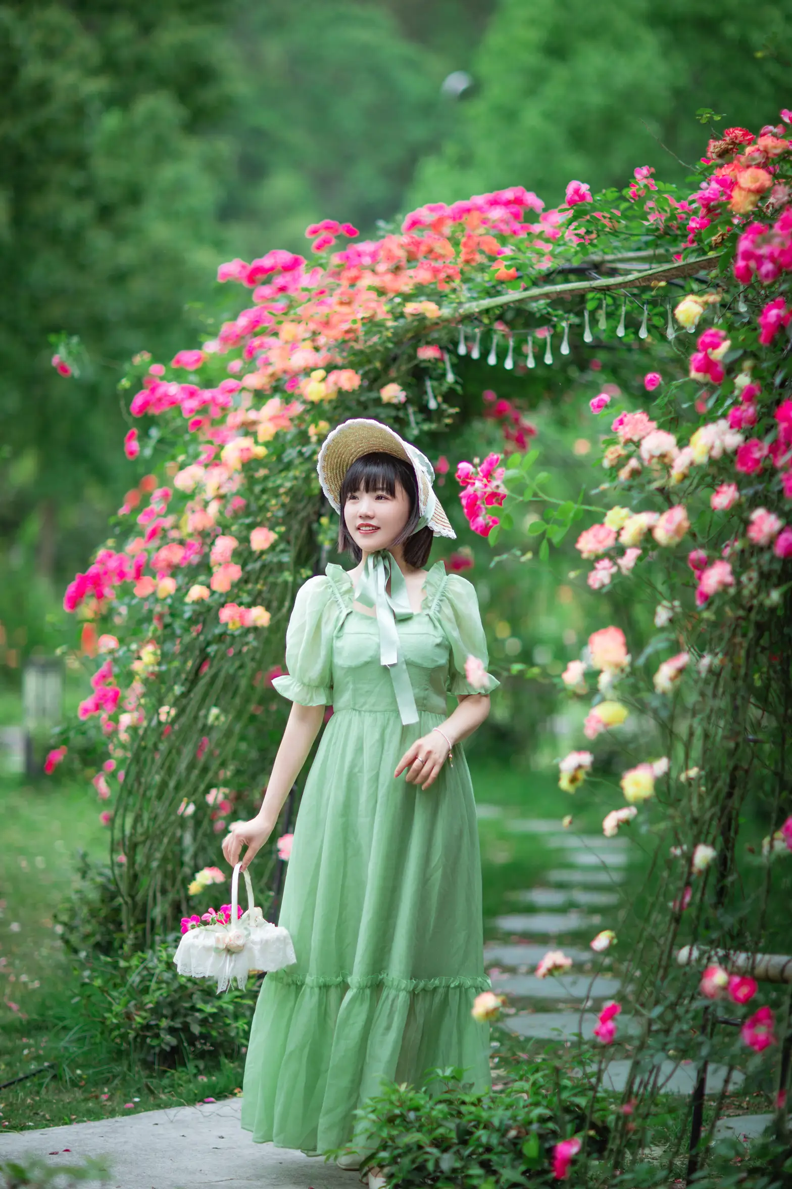 [艺图语] 2022.08.12 Vol.1685-012