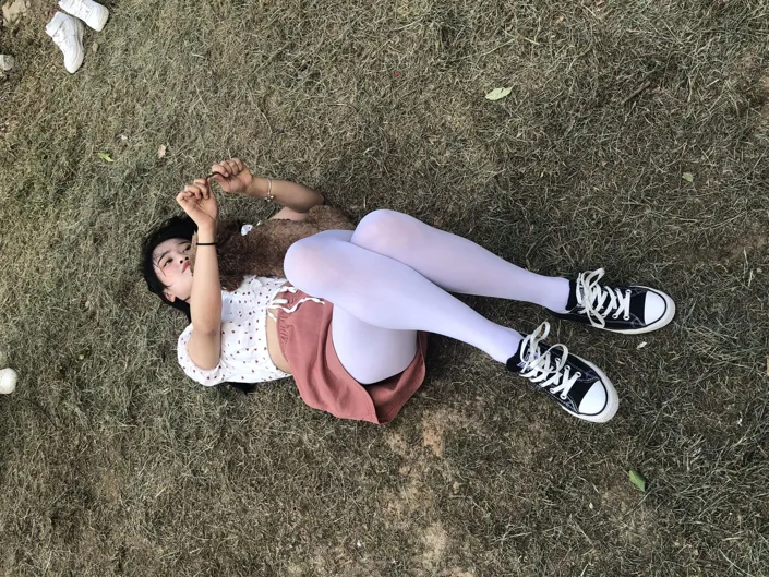 [街拍丝足] NO.007 操场散拍合集 #街拍丝足、美足#[91P]-008