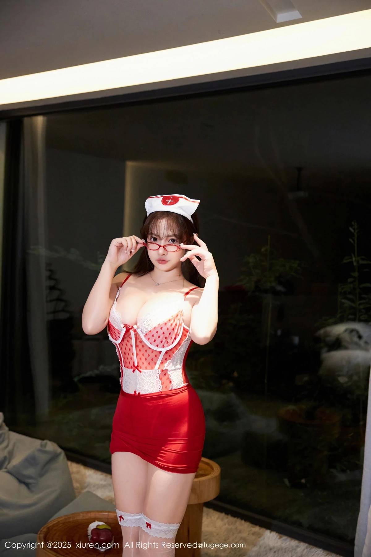 [秀人网] 2025.01.07 No.9719 养乐多Doll、秀人旗下#[50P]-002
